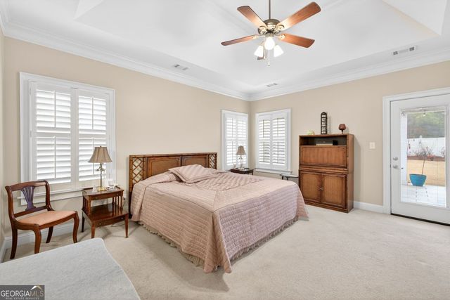 621 Berta Court, Loganville, GA 30052