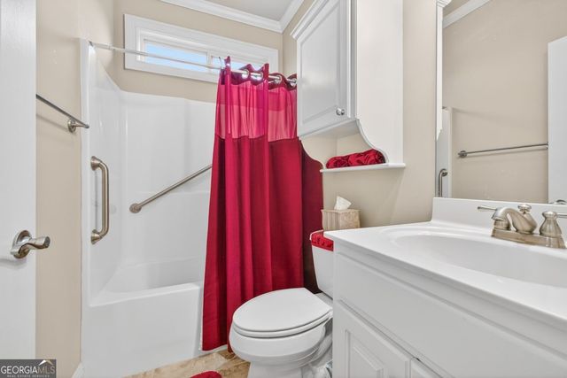 621 Berta Court, Loganville, GA 30052