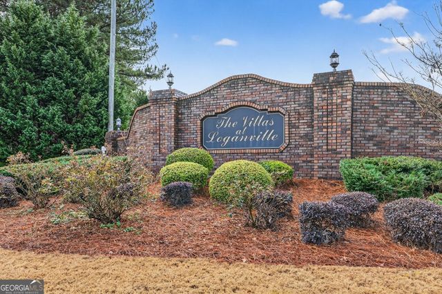 621 Berta Court, Loganville, GA 30052