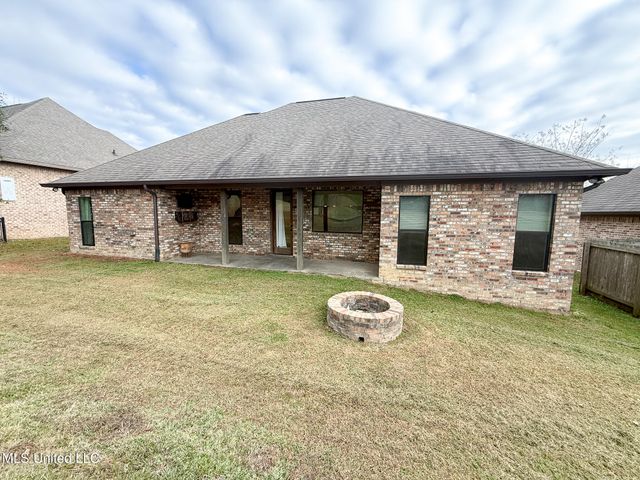 961 Willow Grande Circle, Brandon, MS 39047