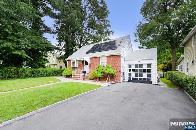 151 Hickory Avenue, Bergenfield, NJ 07621