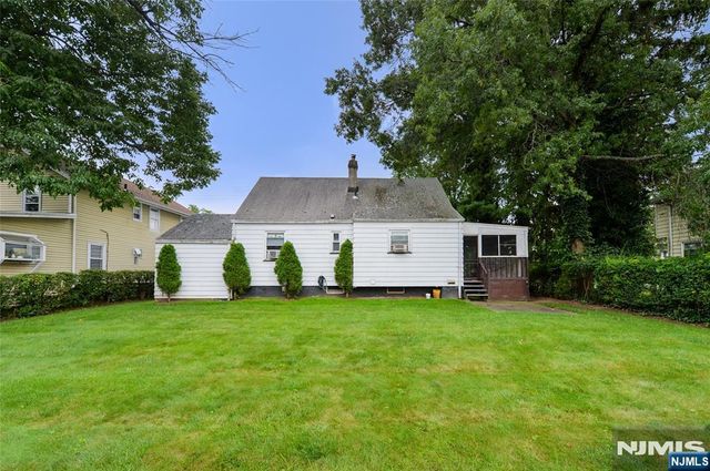 151 Hickory Avenue, Bergenfield, NJ 07621