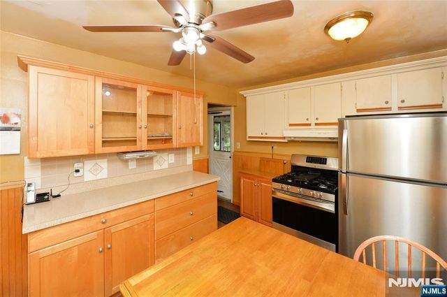 151 Hickory Avenue, Bergenfield, NJ 07621