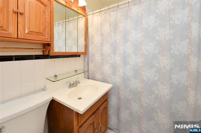 151 Hickory Avenue, Bergenfield, NJ 07621
