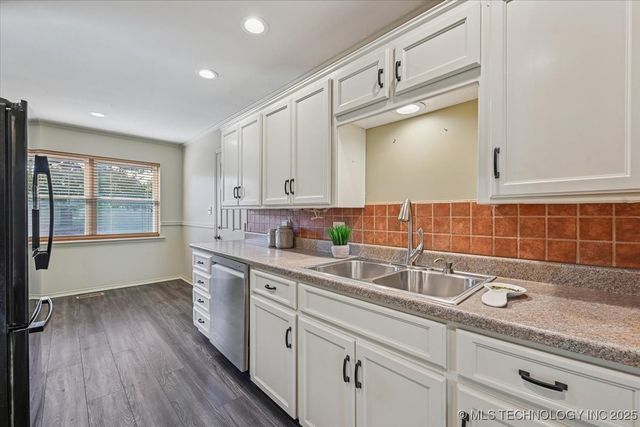 3620 E 70th Place, Tulsa, OK 74136
