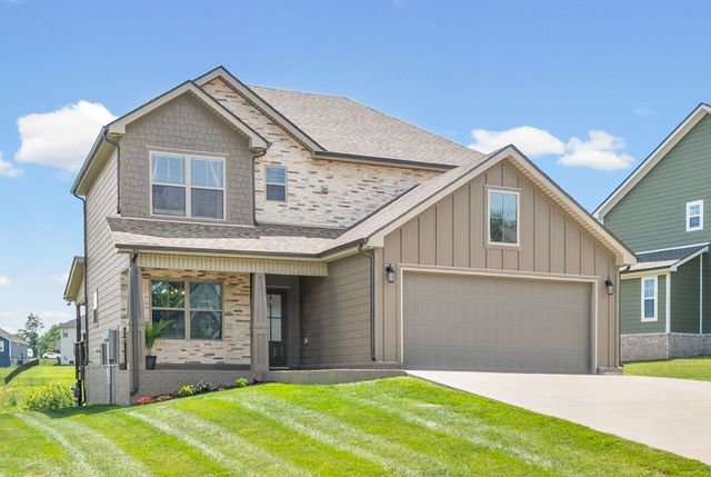 350 Frontier Dr, Clarksville, TN 37043