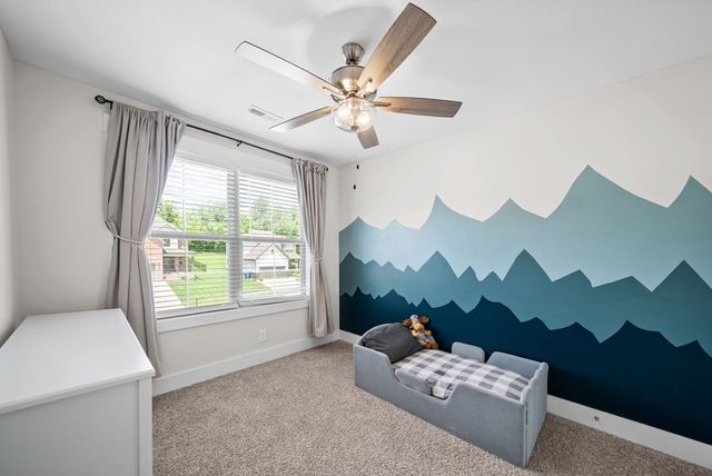 350 Frontier Dr, Clarksville, TN 37043