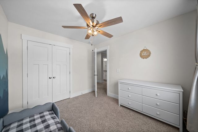 350 Frontier Dr, Clarksville, TN 37043