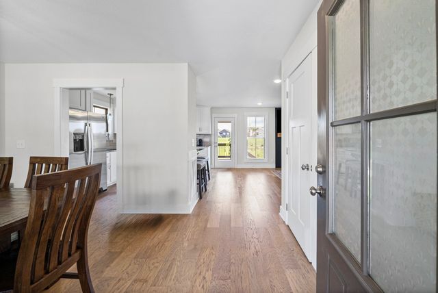 350 Frontier Dr, Clarksville, TN 37043