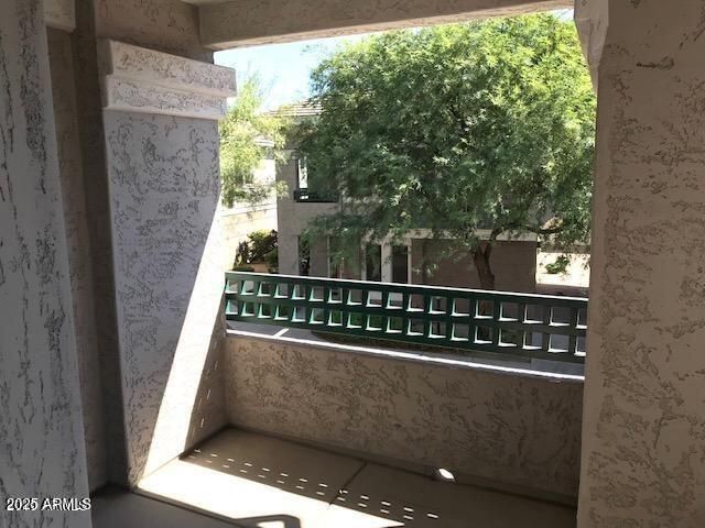 15221 N CLUBGATE Drive 2115, Scottsdale, AZ 85254