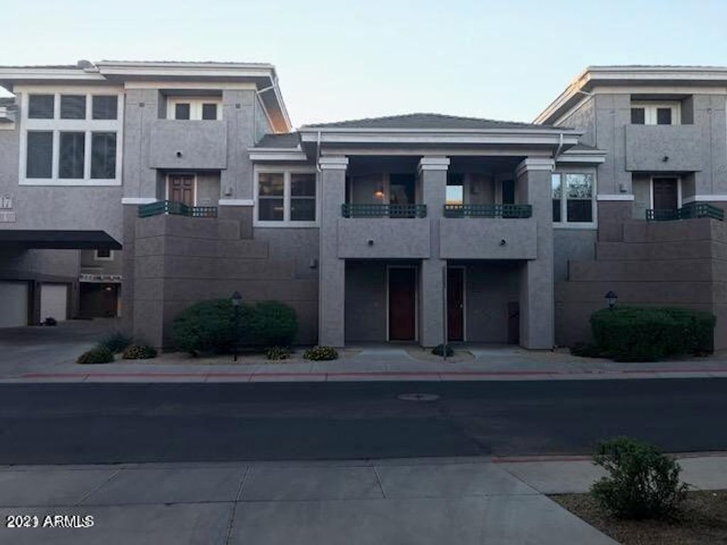 15221 N CLUBGATE Drive 2115, Scottsdale, AZ 85254