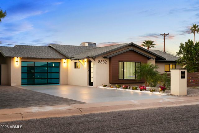 8632 E THORNWOOD Drive, Scottsdale, AZ 85251