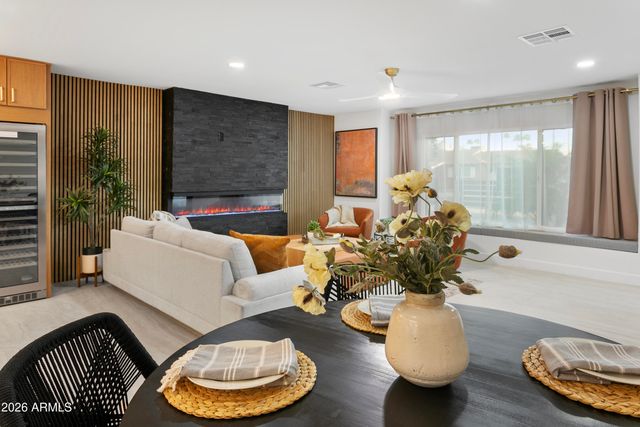 8632 E THORNWOOD Drive, Scottsdale, AZ 85251