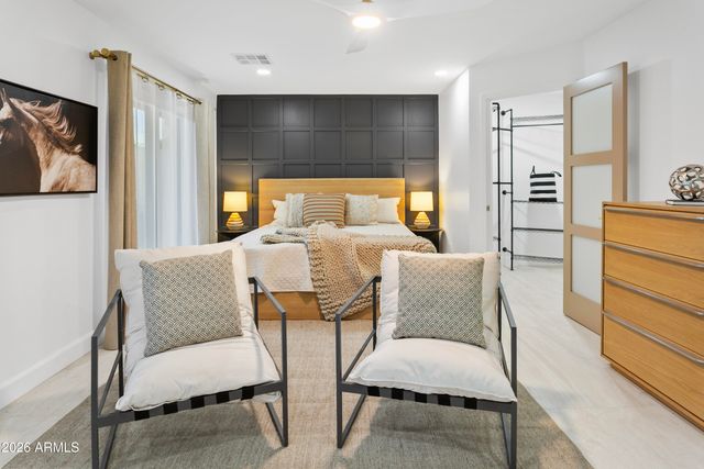 8632 E THORNWOOD Drive, Scottsdale, AZ 85251