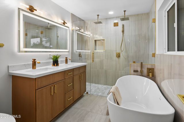 8632 E THORNWOOD Drive, Scottsdale, AZ 85251