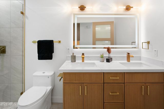 8632 E THORNWOOD Drive, Scottsdale, AZ 85251