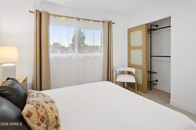 8632 E THORNWOOD Drive, Scottsdale, AZ 85251