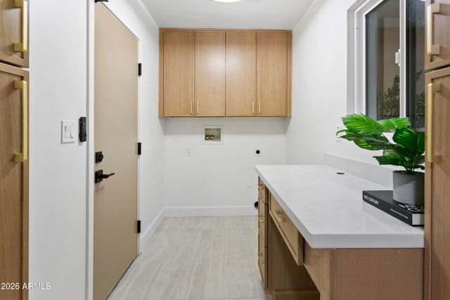 8632 E THORNWOOD Drive, Scottsdale, AZ 85251