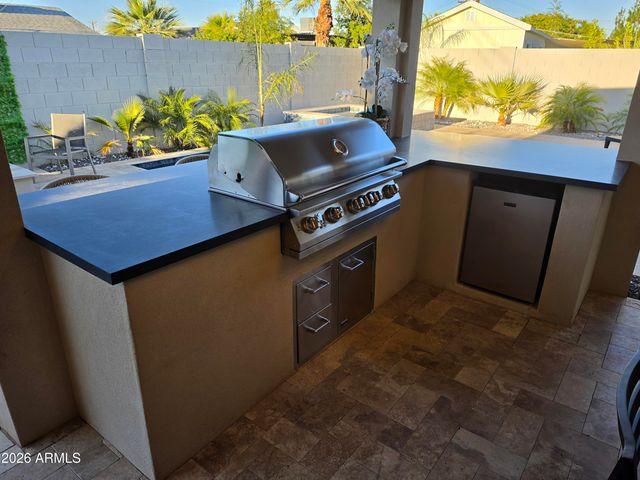 8632 E THORNWOOD Drive, Scottsdale, AZ 85251