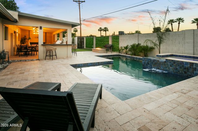 8632 E THORNWOOD Drive, Scottsdale, AZ 85251