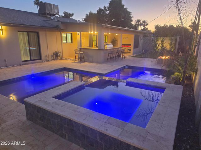 8632 E THORNWOOD Drive, Scottsdale, AZ 85251