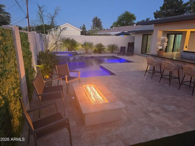 8632 E THORNWOOD Drive, Scottsdale, AZ 85251