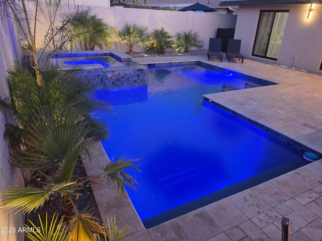 8632 E THORNWOOD Drive, Scottsdale, AZ 85251