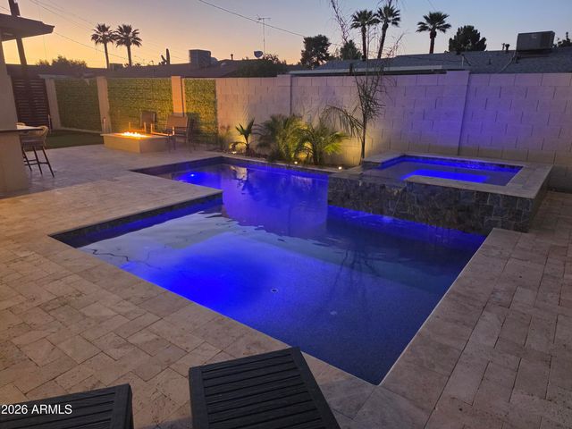 8632 E THORNWOOD Drive, Scottsdale, AZ 85251