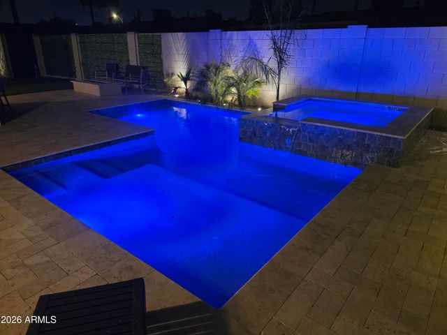 8632 E THORNWOOD Drive, Scottsdale, AZ 85251