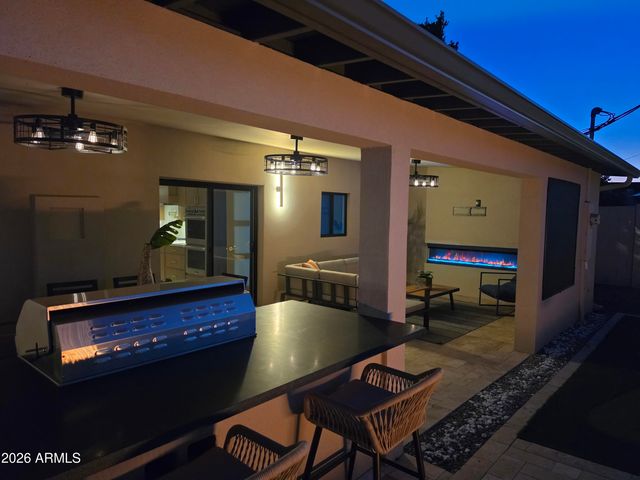 8632 E THORNWOOD Drive, Scottsdale, AZ 85251