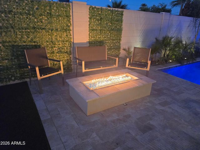 8632 E THORNWOOD Drive, Scottsdale, AZ 85251