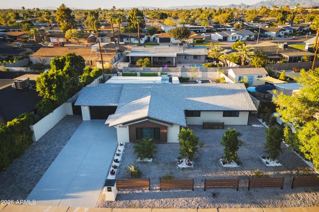 8632 E THORNWOOD Drive, Scottsdale, AZ 85251