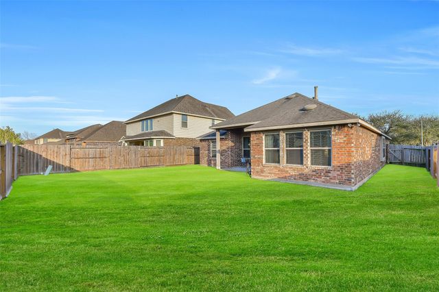1512 Tyler Point Lane, Pearland, TX 77089