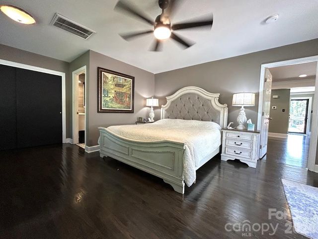 7113 Sterncrest Place, Charlotte, NC 28210