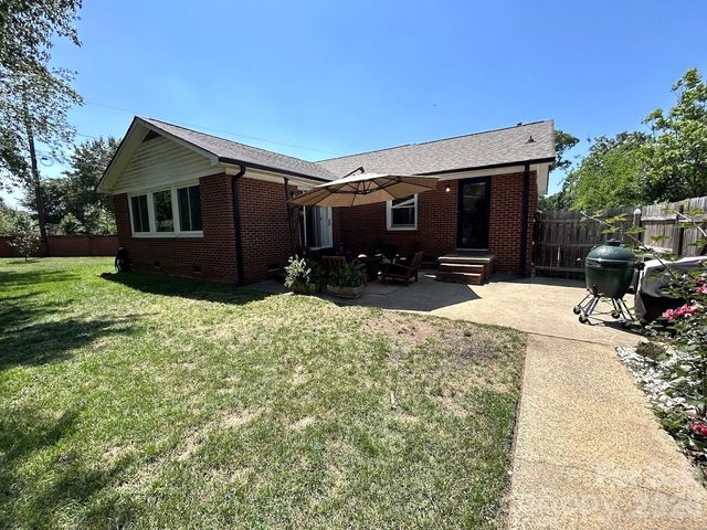 7113 Sterncrest Place, Charlotte, NC 28210