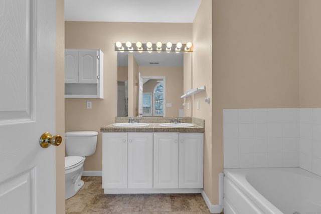 14 Saint Andrews Circle 6, Wallingford, CT 06492