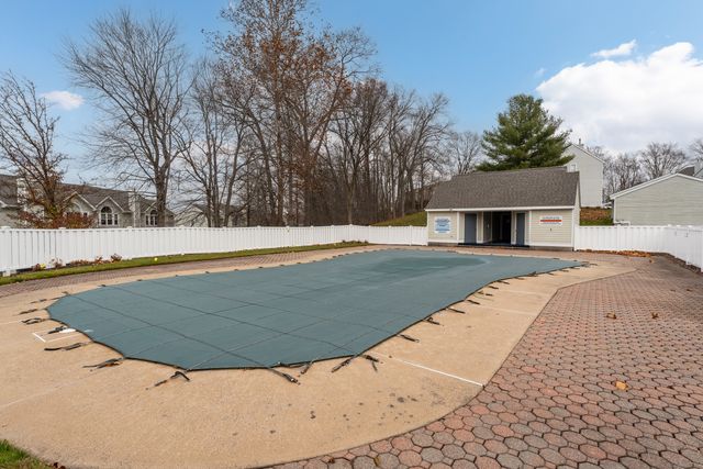 14 Saint Andrews Circle 6, Wallingford, CT 06492