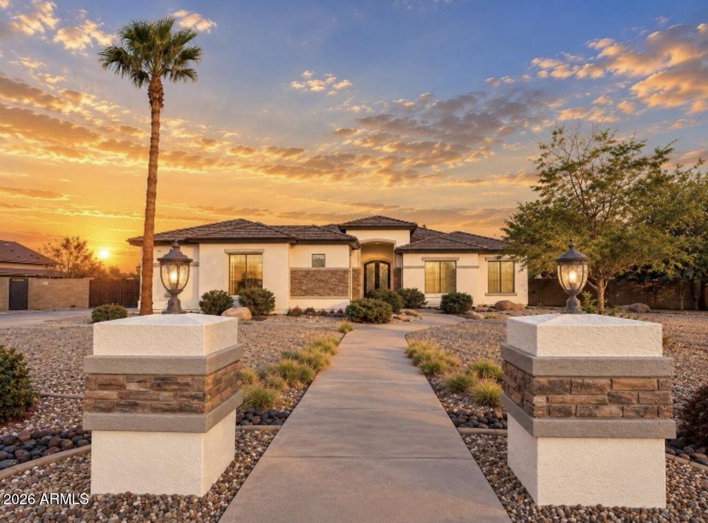3523 N MANSFIELD Drive, Litchfield Park, AZ 85340 — exterior