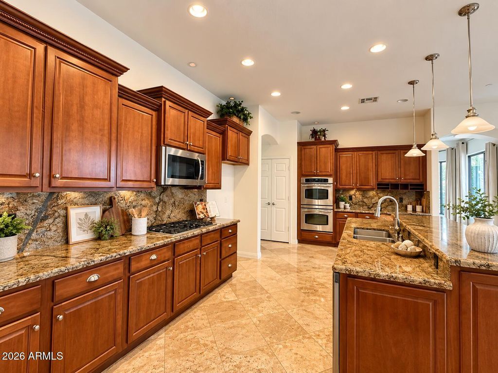 3523 N MANSFIELD Drive, Litchfield Park, AZ 85340 — photo 5