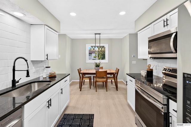 15010 Eureux Circle, Bellevue, NE 68123