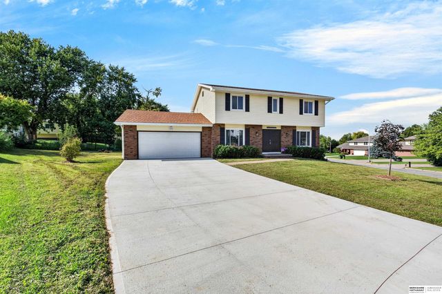 15010 Eureux Circle, Bellevue, NE 68123