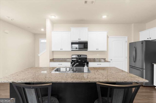 5206 Wild Berry Court, Oakwood, GA 30566