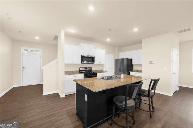 5206 Wild Berry Court, Oakwood, GA 30566