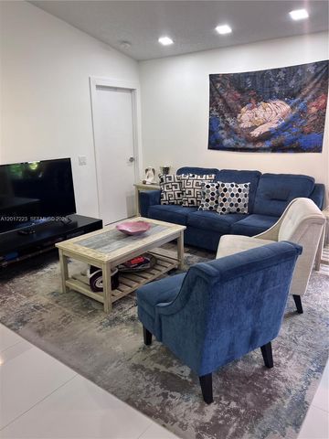 1367 Plumosa Way, Weston, FL 33327