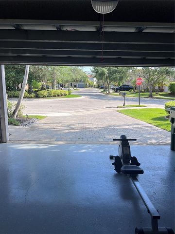 1367 Plumosa Way, Weston, FL 33327