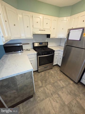 3732 S HEREFORD LN, Philadelphia, PA 19114