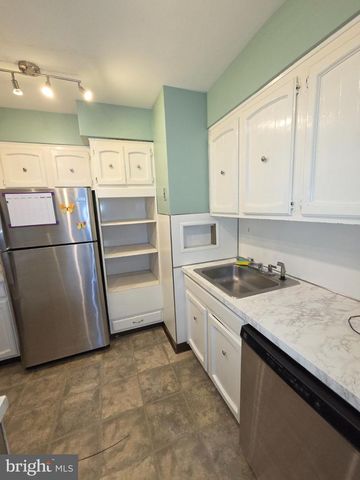 3732 S HEREFORD LN, Philadelphia, PA 19114