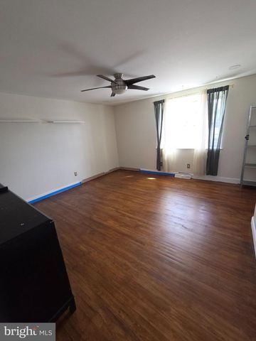 3732 S HEREFORD LN, Philadelphia, PA 19114