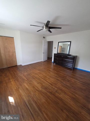 3732 S HEREFORD LN, Philadelphia, PA 19114