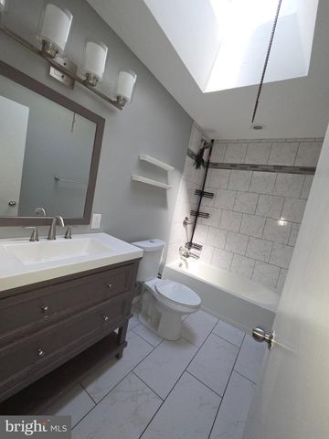 3732 S HEREFORD LN, Philadelphia, PA 19114